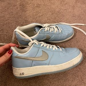 Blue Air Force 1s. Size 9. In good condition.